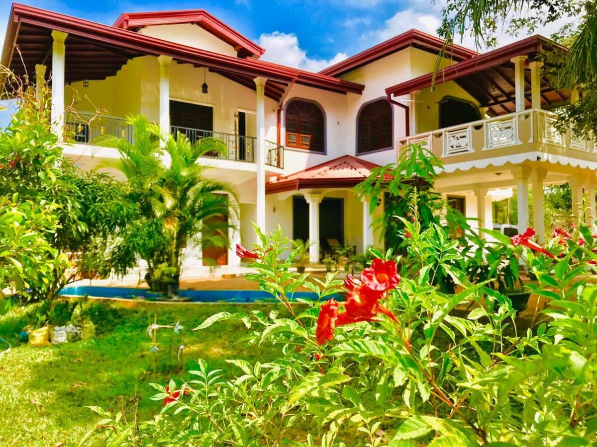 Green Edge Residences Dambulla Esterno foto
